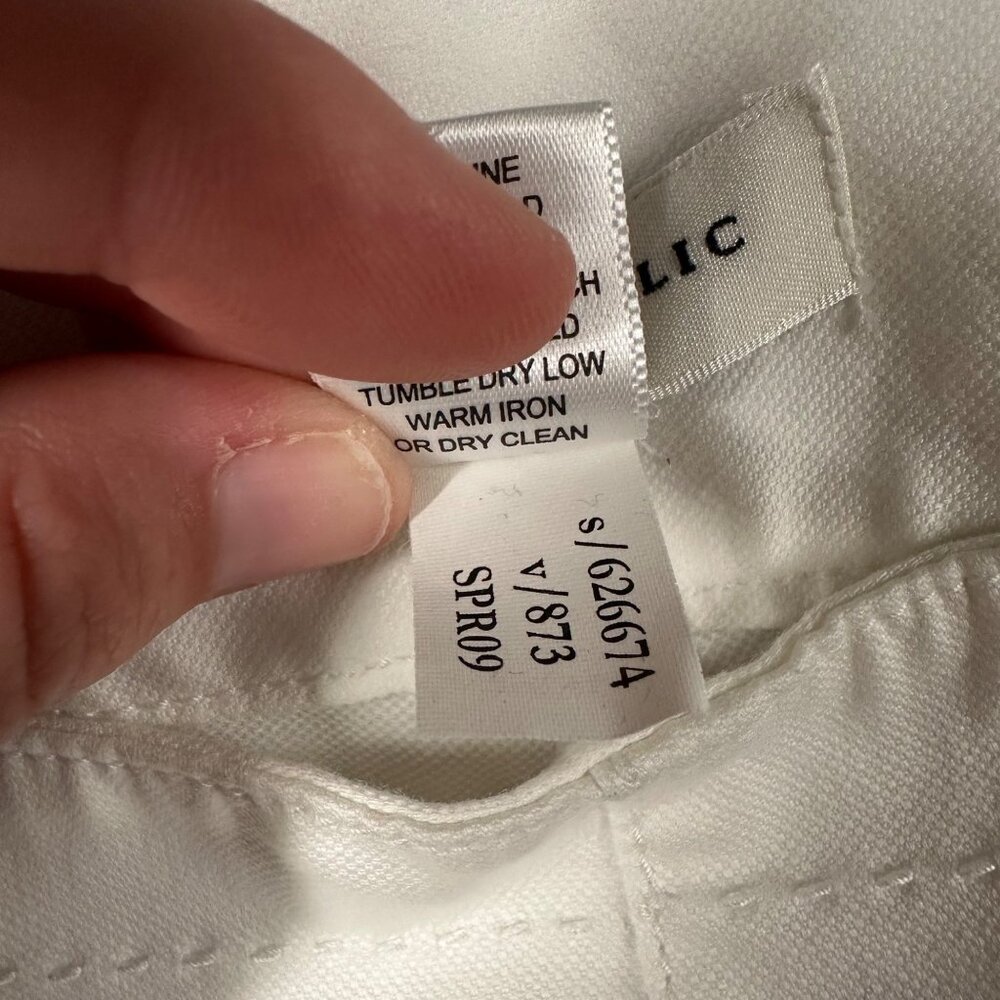 Banana Republic Womens 6 Martin Fit White Wide Leg Pants Buttons *Stains - Picture 9 of 16